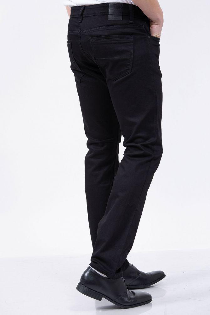 מכנסי ג’ינס SLIM FIT סטרץ’ צבע שחור