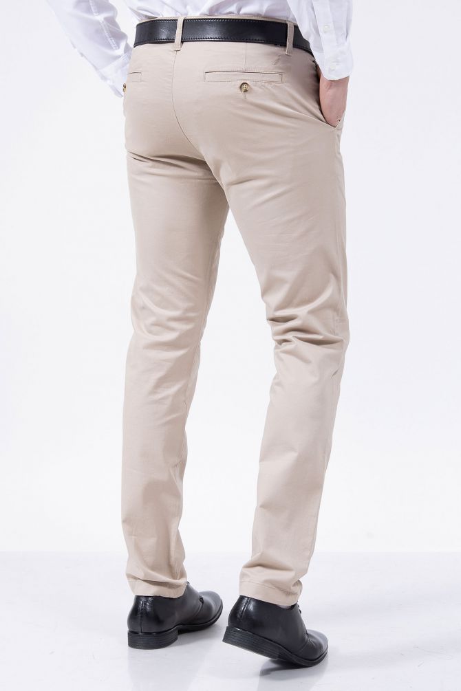 מכנסי צ’ינו לגבר נאוטיקה