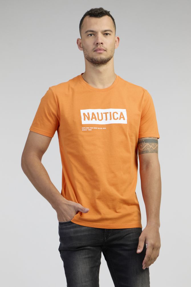 טי שירט עם לוגו בחזית, צווארון עגול ושרוולים קצרים לגבר