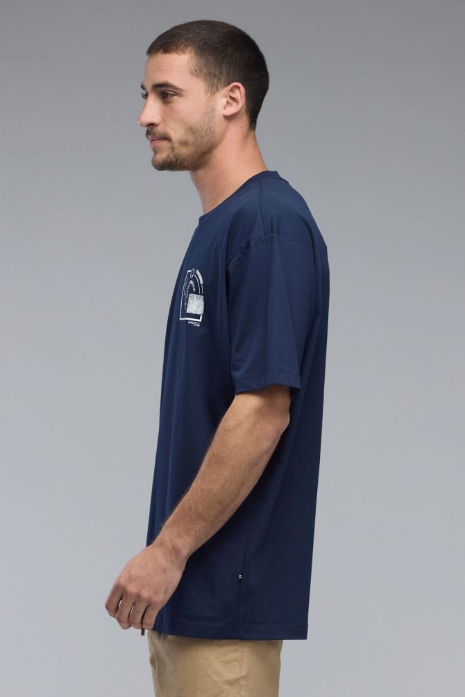 טי שירט עם שרוולים קצרים והדפס Nautica לגברים