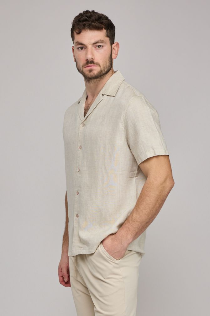 חולצת מכופתרת קצרה לגברים