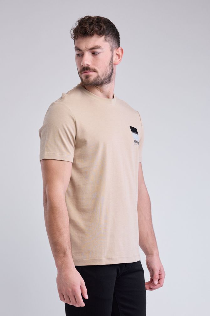 טי שירט קצרה עם הדפס Nautica בחזה לגברים