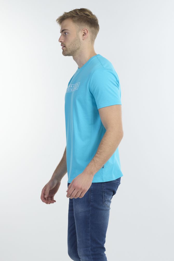 חולצה עם צווארון עגול לגברים עם לוגו נאוטיקה