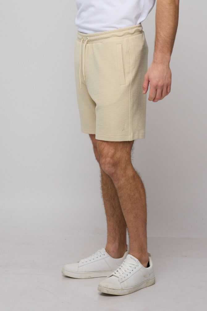 מכנסי ברמודה Nautica עם טקסטורה לגברים