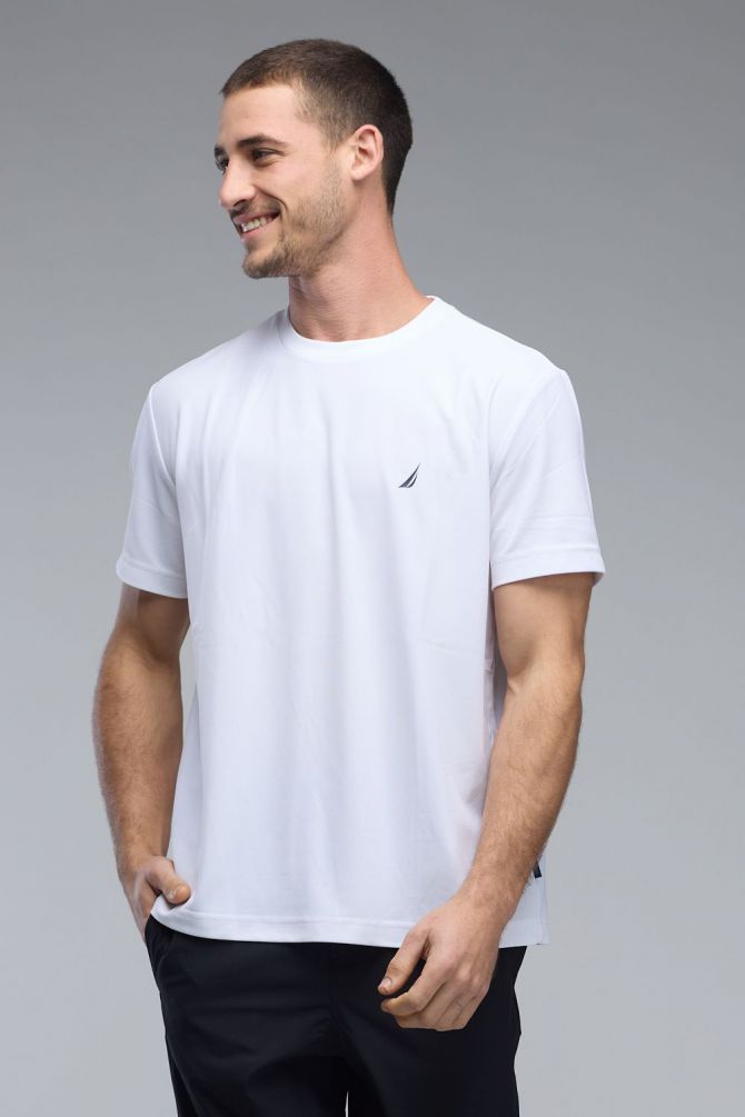 טי שירט עם שרוולים קצרים ולוגו Nautica לגברים