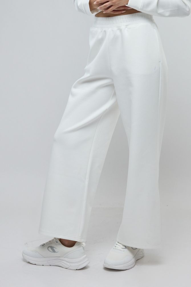 מכנסי טרנינג בגזרה מתרחבת לנשים Nautica