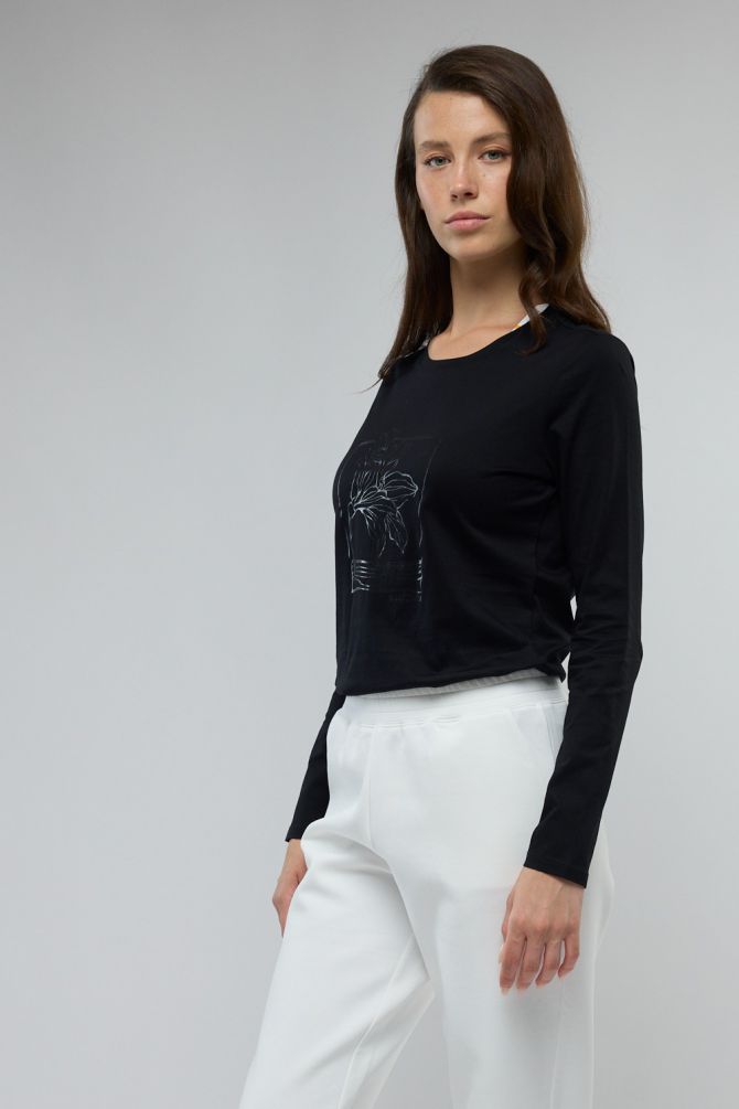 טי שירט עם צווארון עגול והדפס לנשים