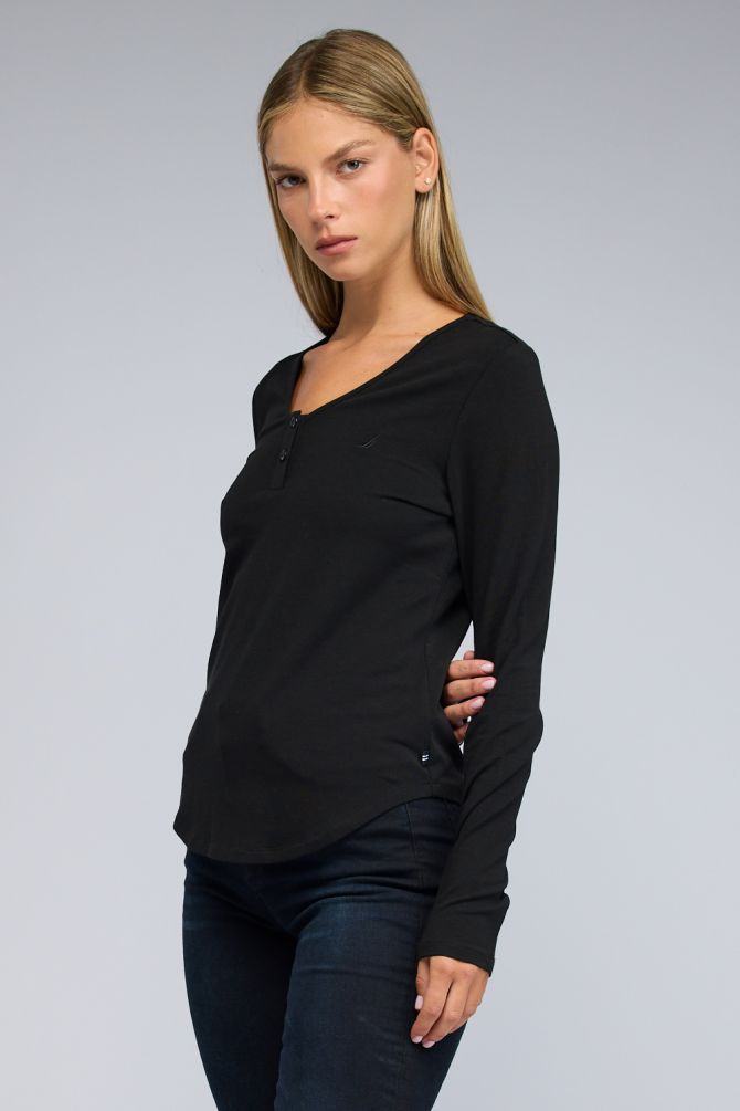 טי שירט Nautica ארוכה לנשים עם לוגו וצווארון וי