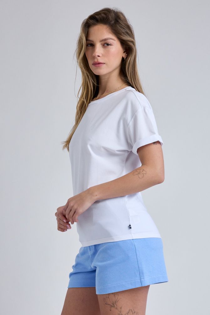 טי שירט Nautica קצרה עם קפלים בשרוול לנשים