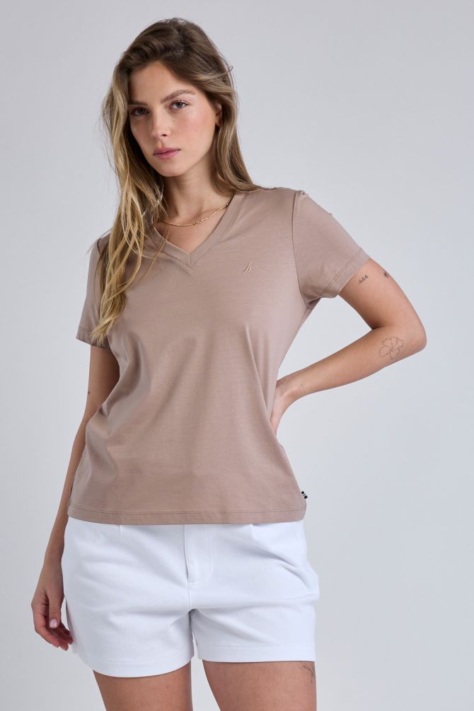 טי שירט קצרה עם צווארון V ולוגו Nautica לנשים