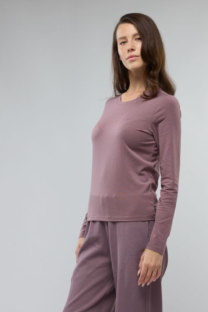 טי שירט בייסיק עם צווארון עגול לנשים