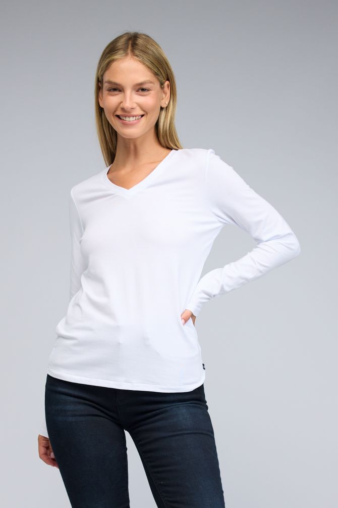 טי שירט Nautica ארוכה לנשים עם לוגו וצווארון וי