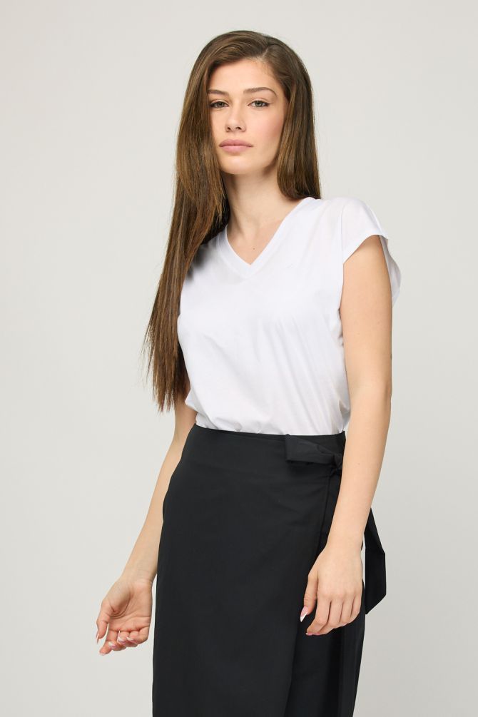 חולצת טי-שירט קצרה