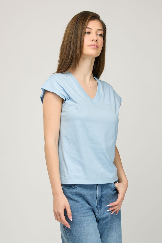 חולצת טי-שירט קצרה