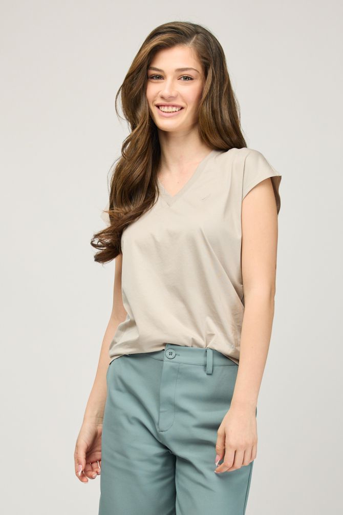 חולצת טי-שירט קצרה