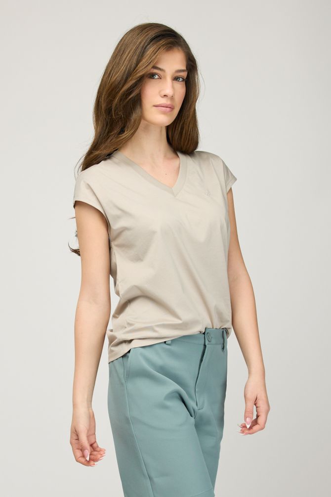 חולצת טי-שירט קצרה