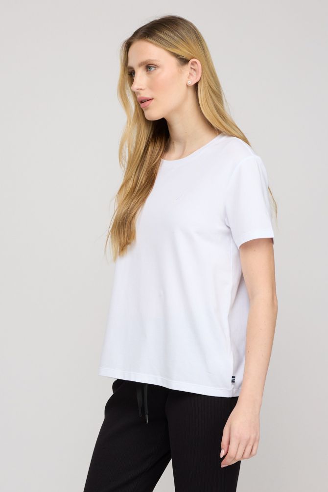 חולצת טי בייסיק לנשים OVERSIZED