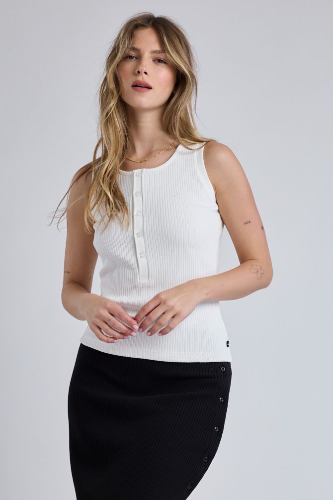 גופיית Nautica מבד ריב עם כפתורים לנשים