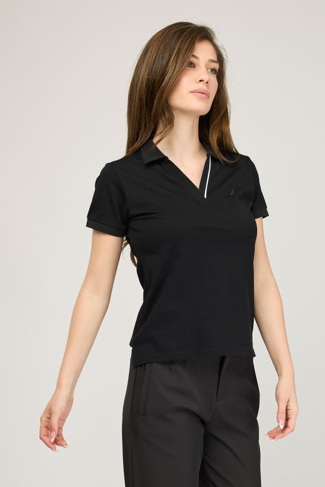 חולצת פולו קצרה לנשים