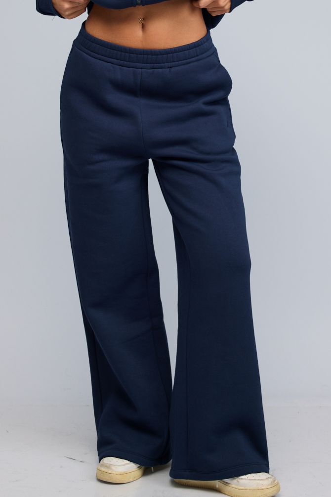 מכנסי טרנינג Nautica לנשים בגזרה מתרחבת