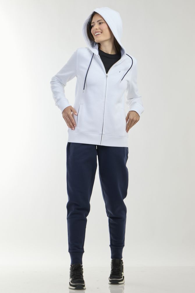 סווטשרט ספורט אלגנט לאישה עם כובע ורוכסן