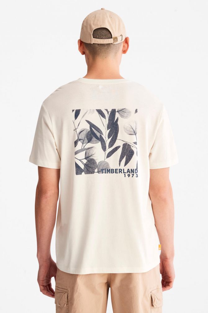 טי שירט לגבר עם פיגמנט מודפס בגב החולצה