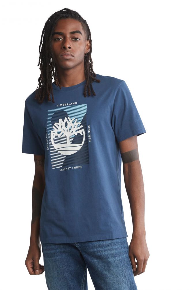 טי שירט לגבר עם לוגו בשילוב גרפיקה