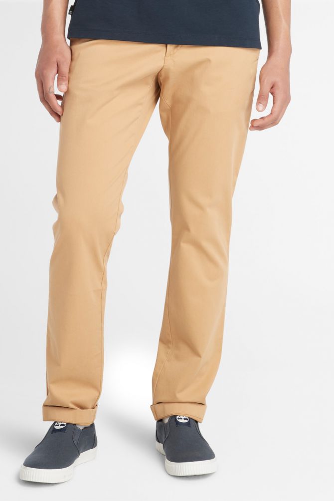 מכנסי צ’ינו בגזרת SLIM