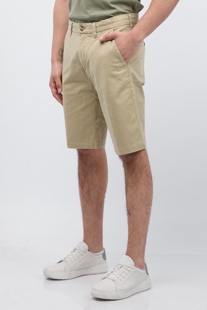 מכנסי ברמודה קצרים