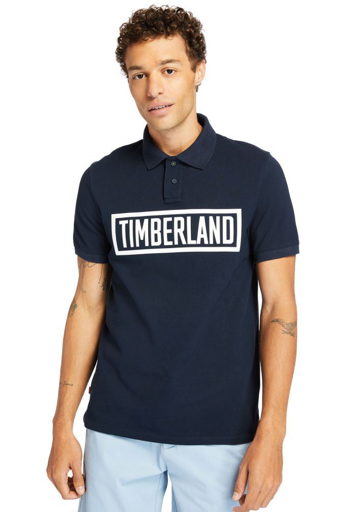חולצת פולו עם כיתוב טימברלנד