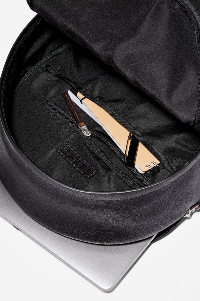 תיק גב מעור עם לוגו