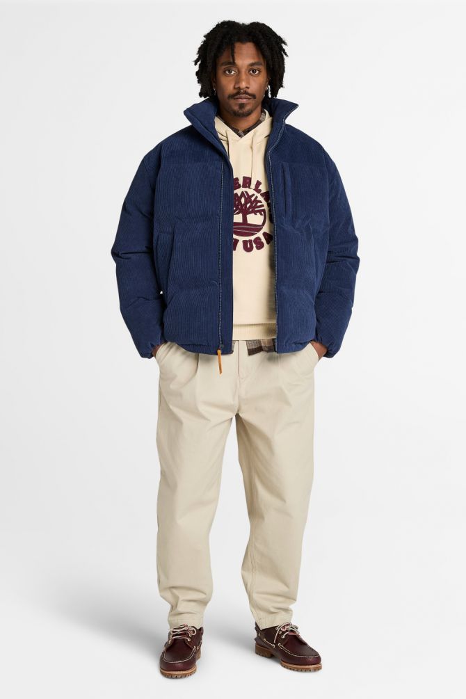 סווטשירט עם קפוצ’ון ולוגו עץ רקום