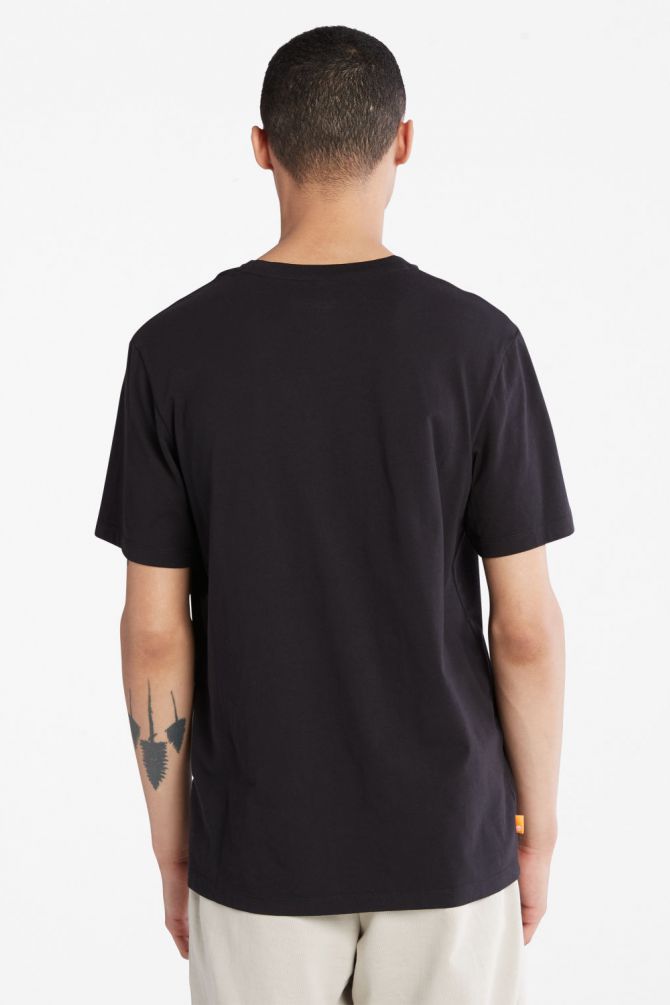 טי שירט עם הדפס עץ בריבוע