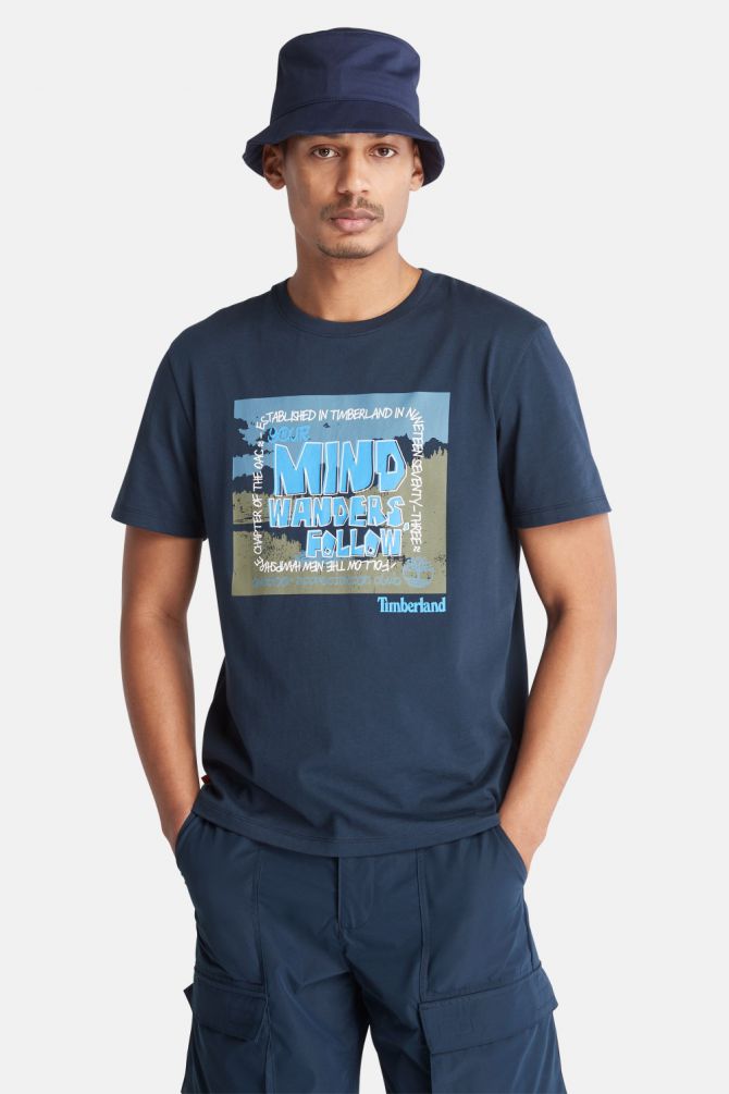 חולצת טי שירט עם הדפס לגברים