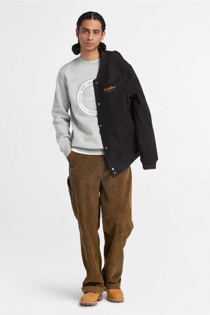 סווטשירט עם צווארון עגול מבד בוקלה