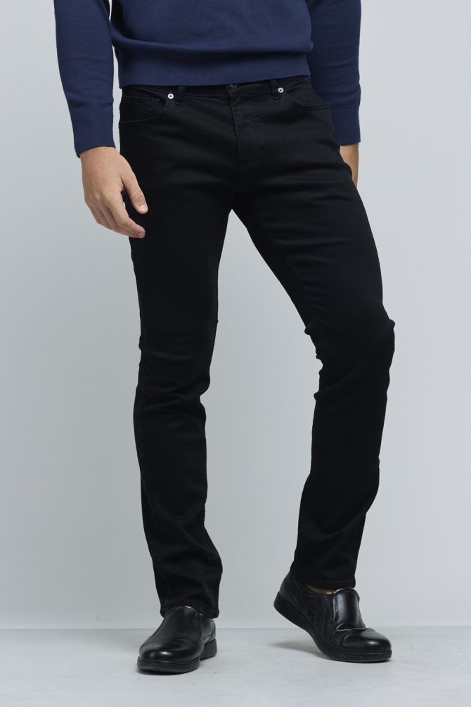 ג’ינס בגזרת SLIM