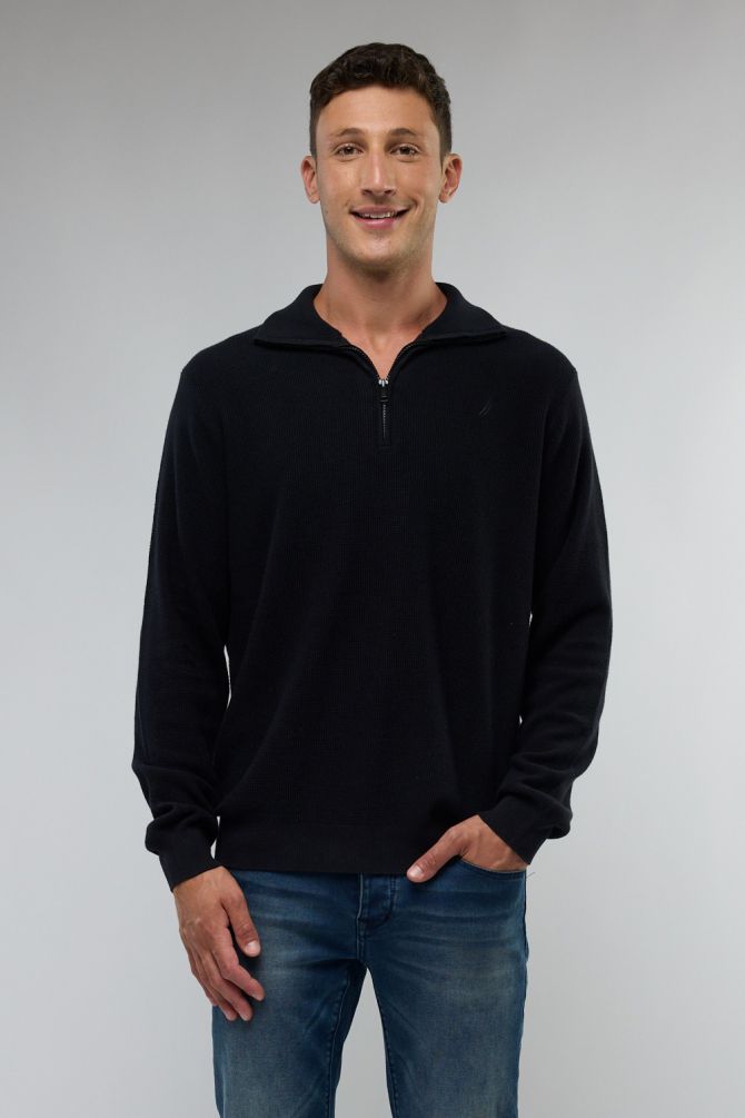 סריג עם רוכסן בצווארון ולוגו נאוטיקה לגבר