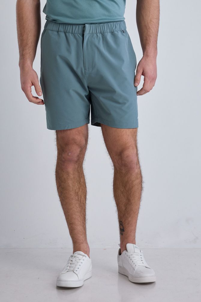 מכנסי Nautica קצרים עם חגורת גומי לגברים