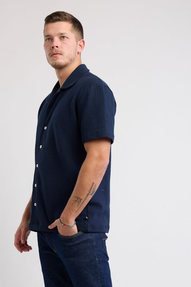 חולצת Nautica מכופתרת עם טקסטורה לגברים