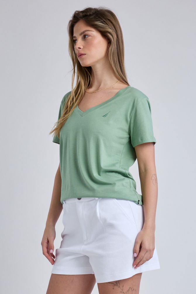 טי שירט קצרה עם צווארון V ולוגו Nautica לנשים