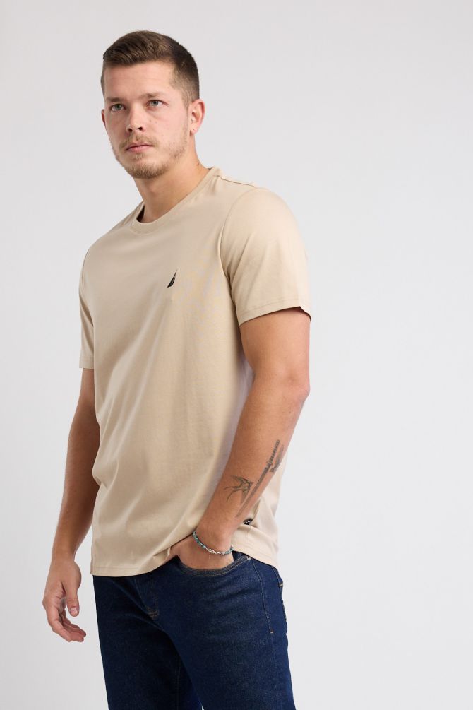 טי שירט Nautica לגברים עם לוגו רקום