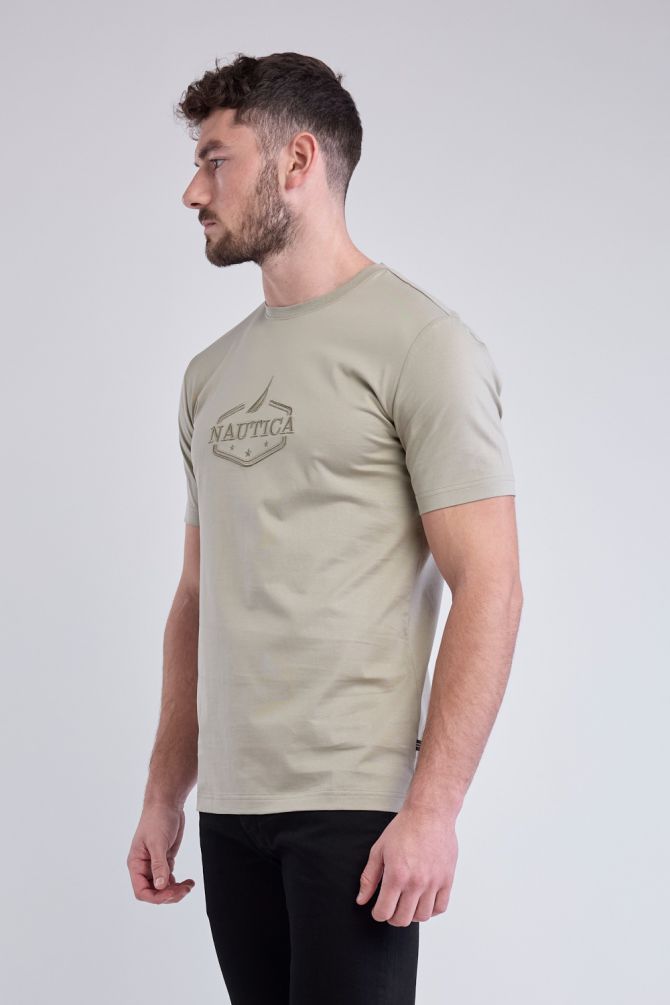 טי שירט עם שרוולים קצרים וכיתוב Nautica תלת ממדי לגברים