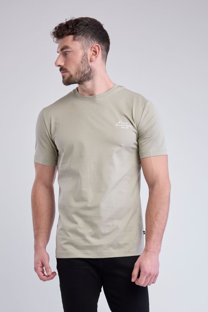 טי שירט עם שרוולים קצרים והדפס Nautica לגברים