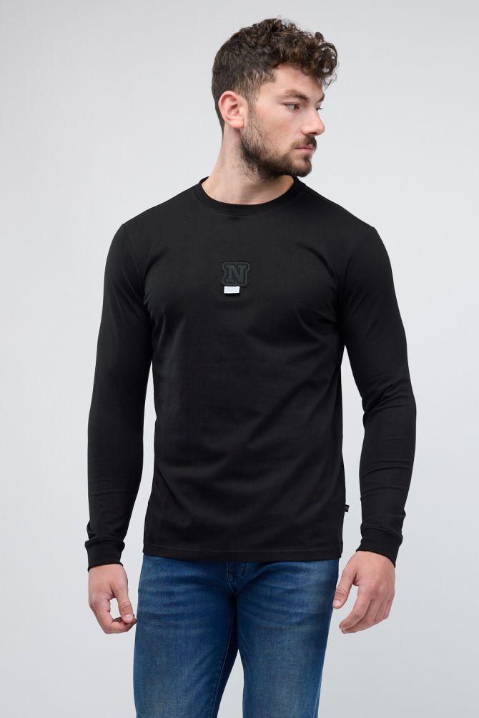 טי שירט ארוכה Nautica עם רקמה לגברים