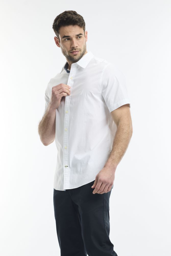 חולצה מכופתרת קצרה לגבר