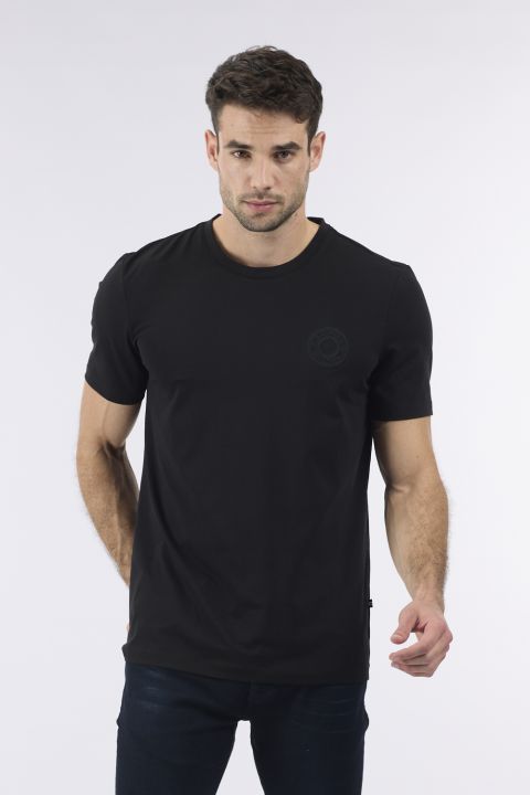 חולצת טי שירט קצרה לגבר