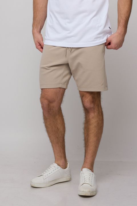 מכנסיים קצרים לגברים