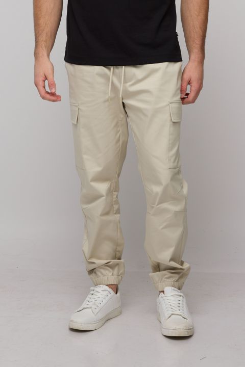 מכנסיים קצרים לגברים