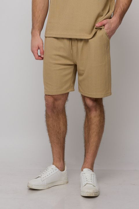 מכנסיים קצרים לגברים
