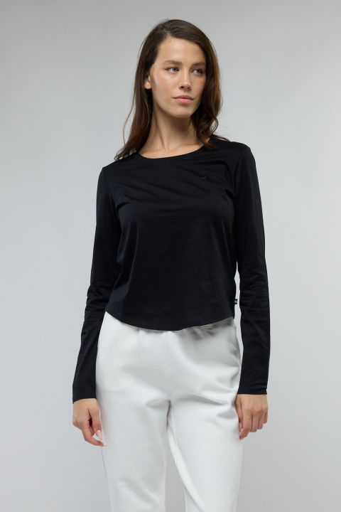 טי שירט בייסיק עם צווארון עגול לנשים